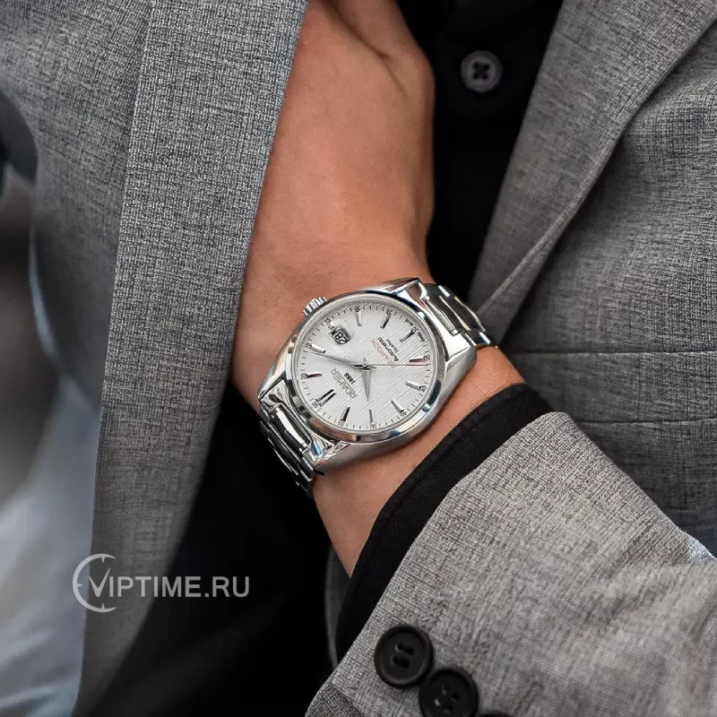 Часы Часы Roamer 210 665 41 25 20 в Москве в Москве
