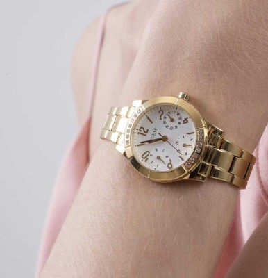Guess GW0413L2