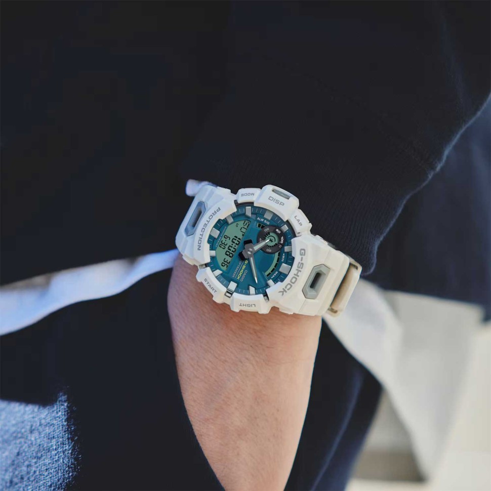 Часы Часы Casio GBA-900CB-7A в Москве в Москве