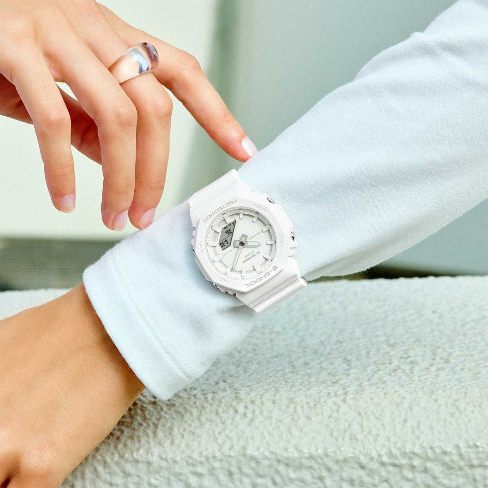 Часы Часы Casio GMA-P2100-7A в Москве в Москве