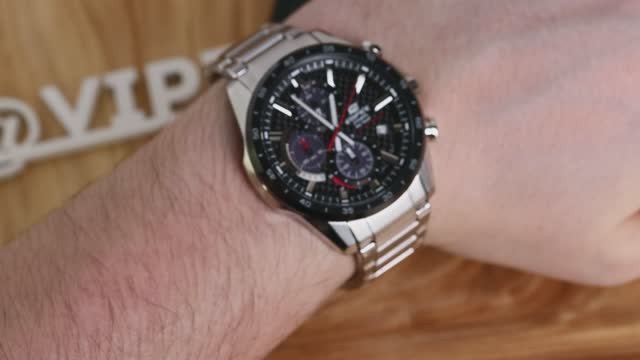 Часы Часы Casio EQS-900DB-1A в Москве в Москве-video