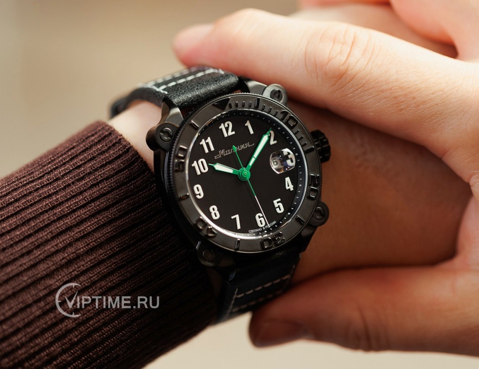 Часы Часы Молния Танк 8215 0120102-2.0 в Москве в Москве